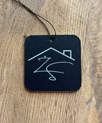 Kvapo gaiviklis automobiliui su "Žilvino stogai" logo